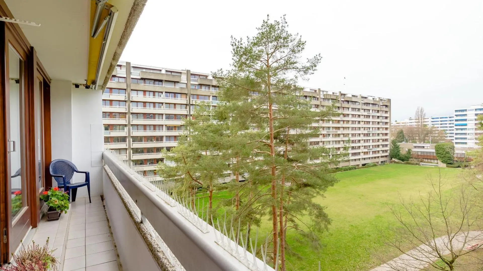 Tourelle 2 - Spacieux Appartement Dans Le Centre De Geneve 0*, Genève Suisse