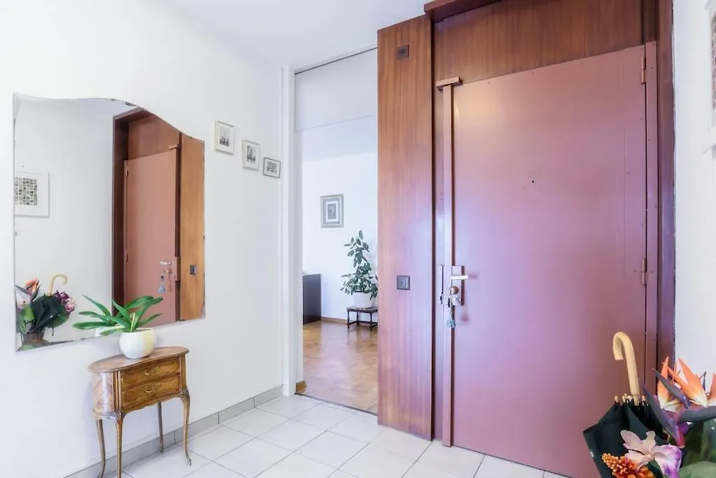 Tourelle 2 - Spacieux Appartement Dans Le Centre De Geneve Genève